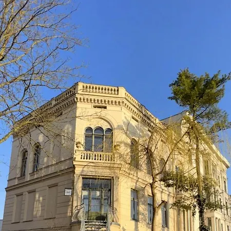 Homestay Stadtvilla An Der Viergelindenbruecke