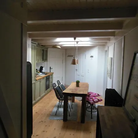 Stadtvilla An Der Viergelindenbruecke Kwatera prywatna *